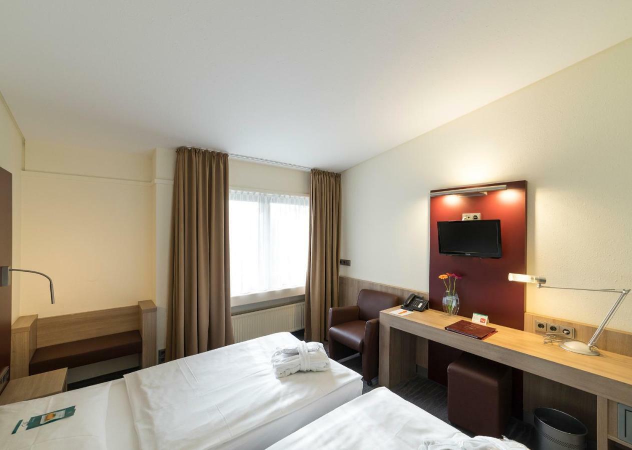 Hotel Gustav-Stresemann-Institut ボン エクステリア 写真