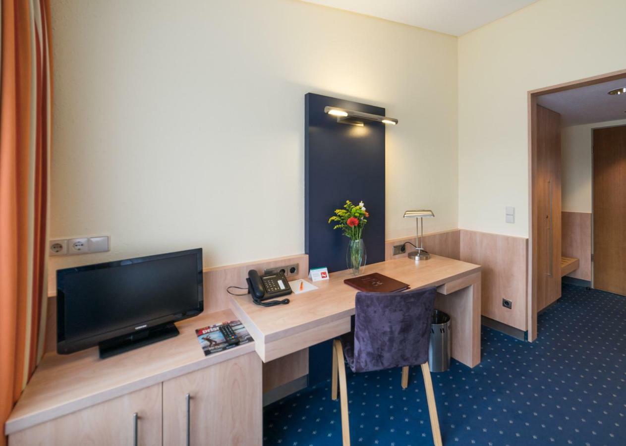 Hotel Gustav-Stresemann-Institut ボン エクステリア 写真
